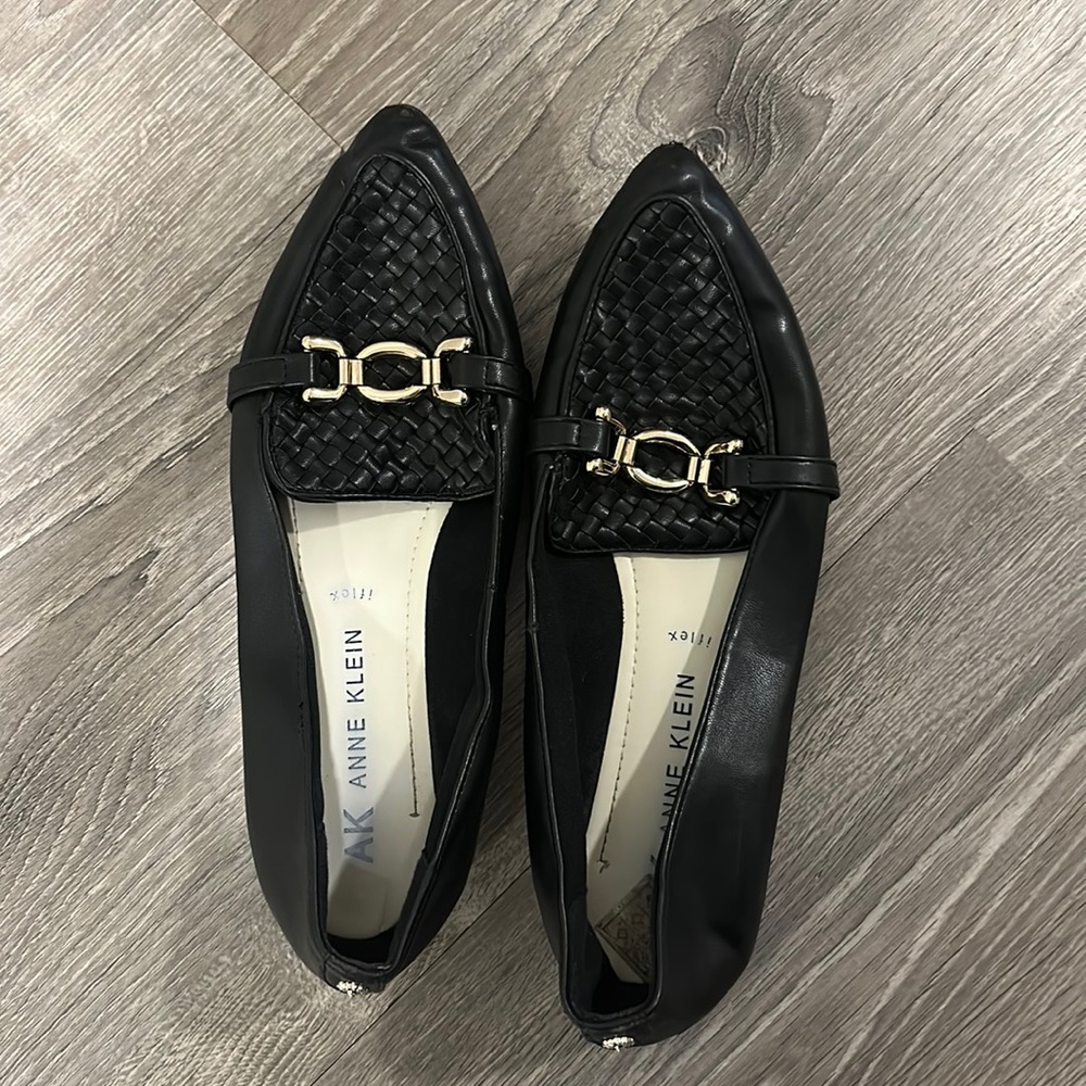 Anne Klein iFlex Black Flat, gold buckle, size 10‎ women’s.